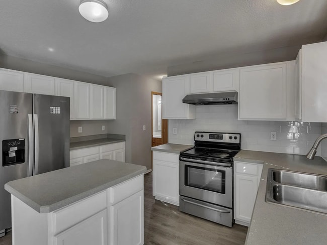 Photo - 7015 Onyxbluff Ln House