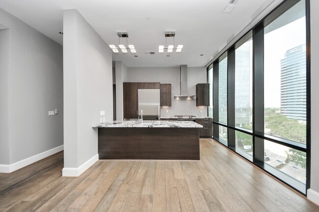 Building Photo - 1409 Post Oak Blvd Unit 803