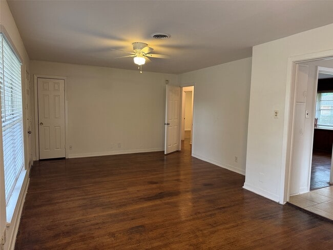 Photo - 4013 Newshire Dr
