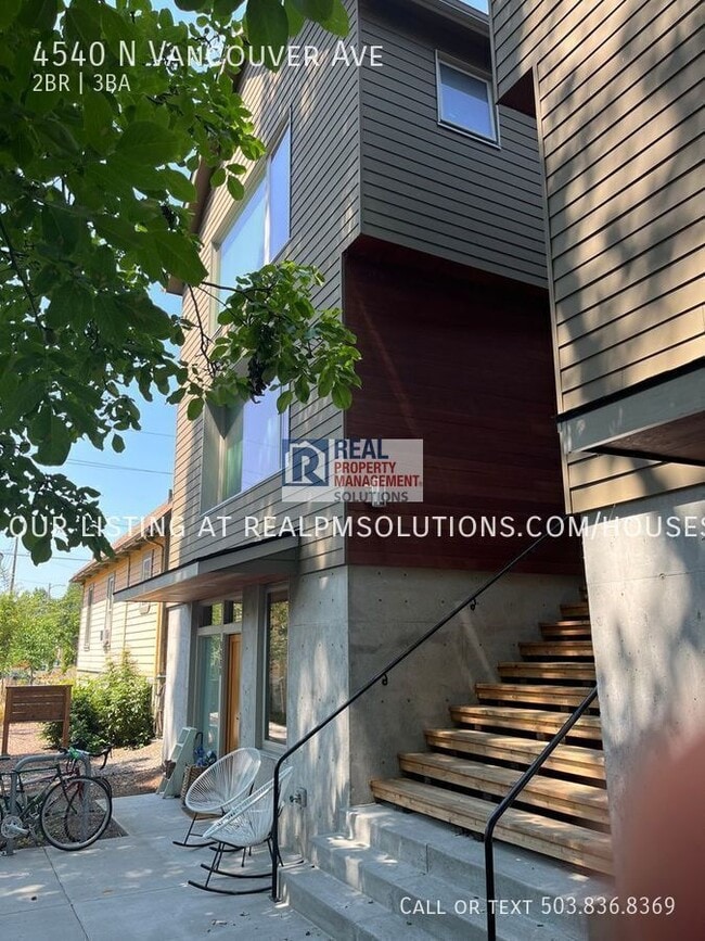 Photo - 4540 N Vancouver Ave