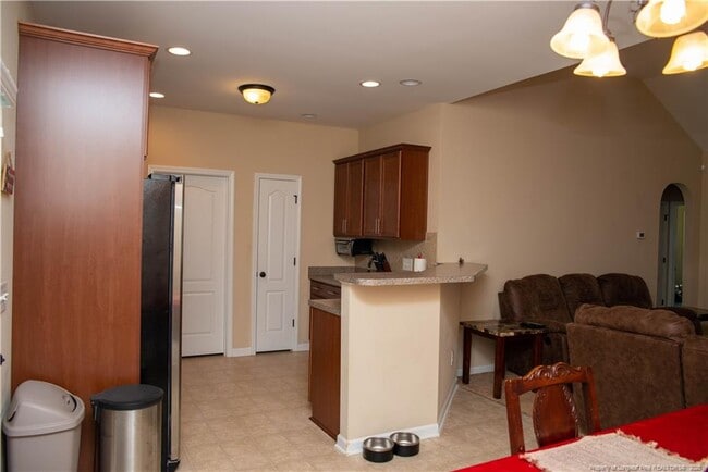 Photo - 309 English Oak Dr