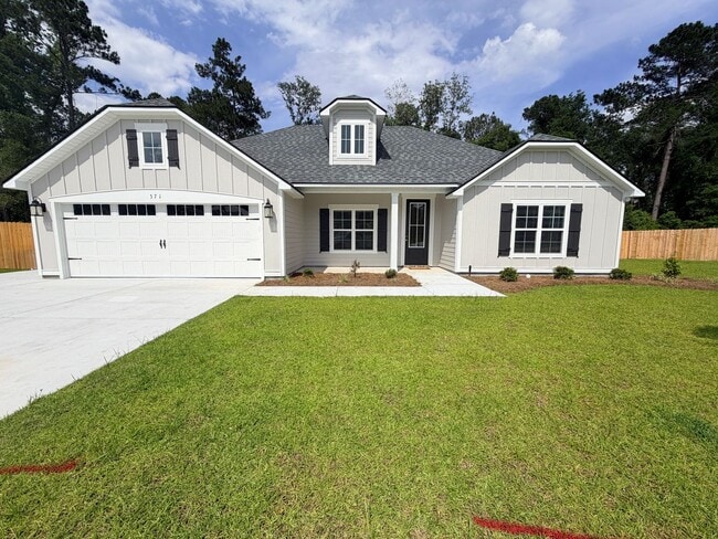 Building Photo - Luxury Living in Hahira – High-End Features & Modern Design!