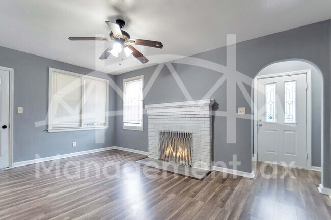 Photo - 3820 Stuart St