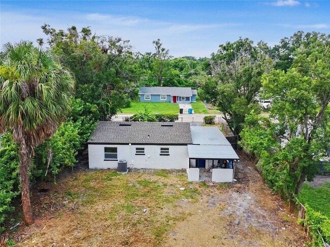 Photo - 2848 Harwood St