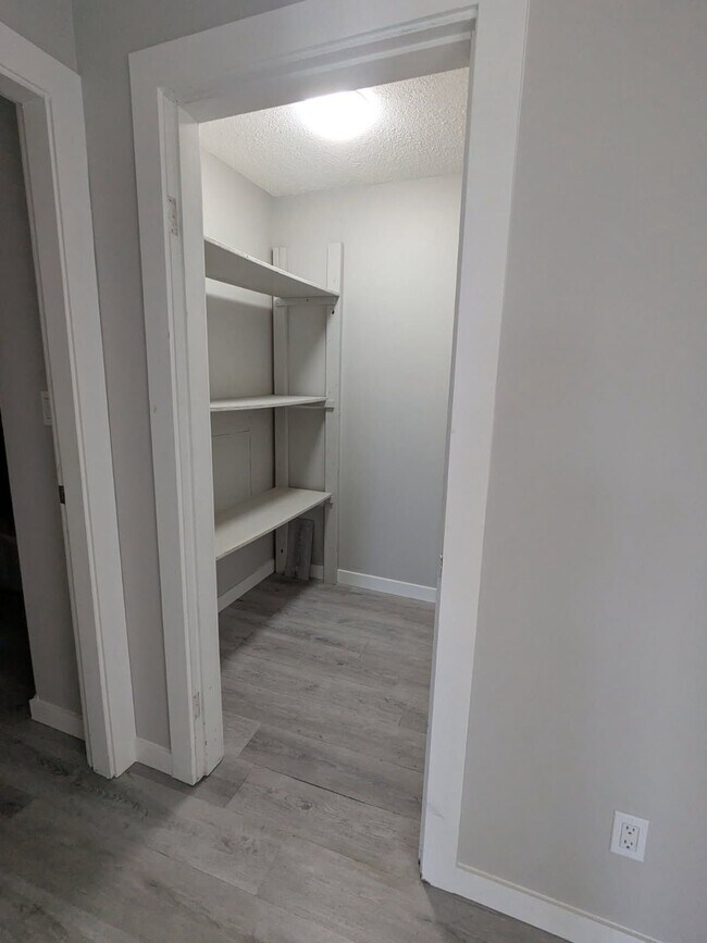 Photo - 5203-352 52 St Unit 301