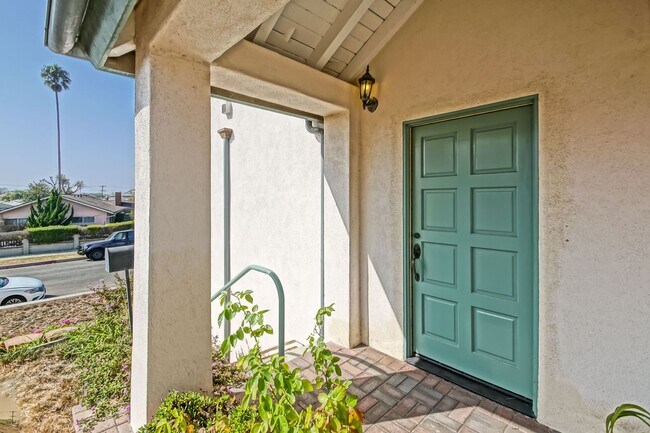 Photo - BRIGHT & AIRY, COMPLETELY PRIVATE MOTHER I...