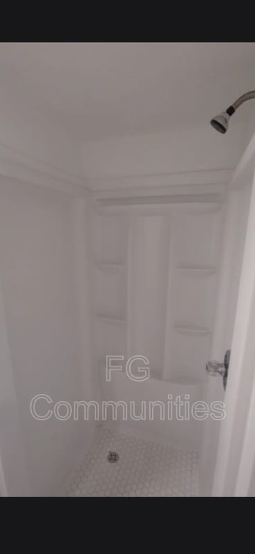 Photo - 1904 N William St