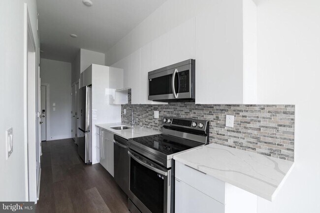 Photo - 813 N Broad St Unit 317