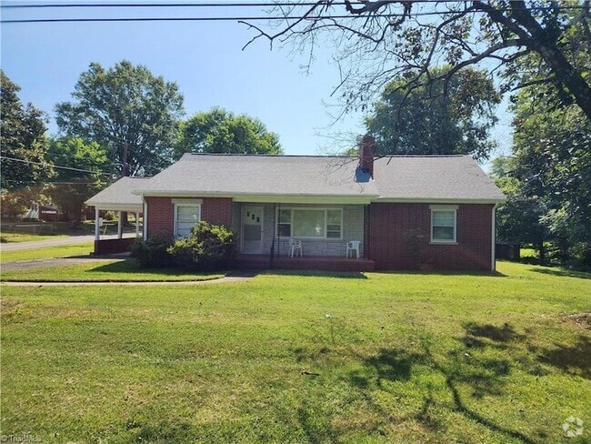 Building Photo - 571 Lovers Ln Rental