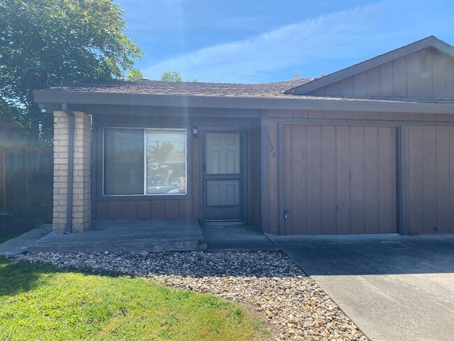 Building Photo - 8073002/65 Unit 8073002002