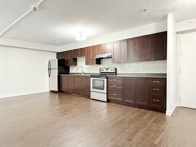 Photo - 20 Bradmon Dr Unit 107