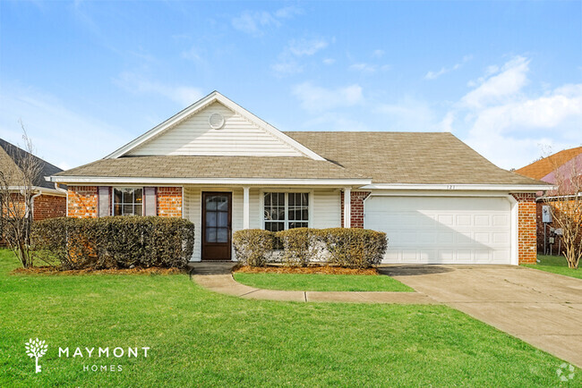 Building Photo - Comfortable 3-Bedroom Home