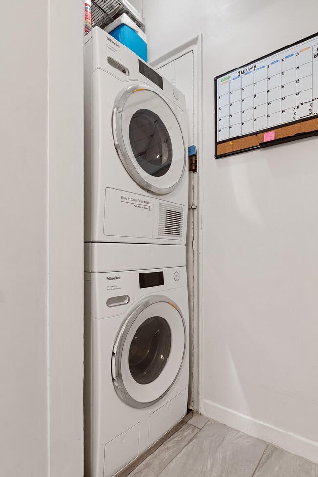 Photo - 522 West End Ave