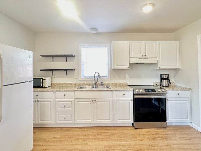 Photo - Fully Furnished Studio just off Highway 58