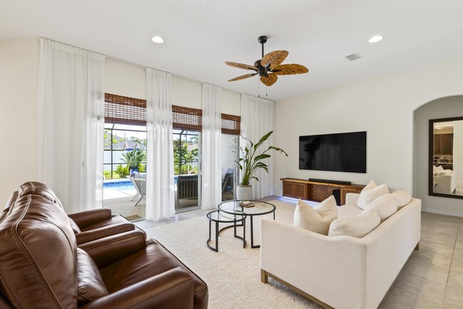 Photo - 67 Rickenbacker Dr