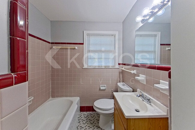 Photo - 2603 Putnam St