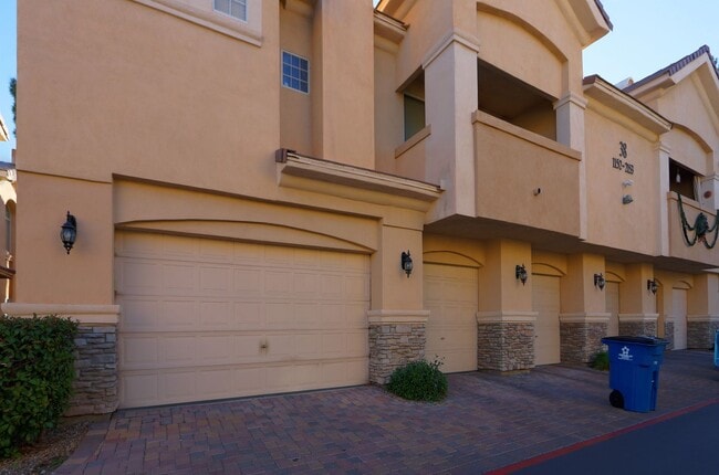 Building Photo - 3555 Meridale Dr Rental