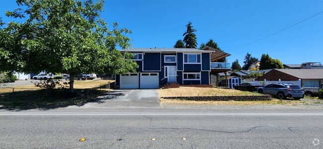 Building Photo - 2820 Burnett Ave N Rental