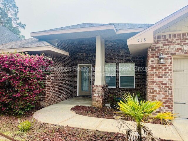 Photo - 518 Lakeview St