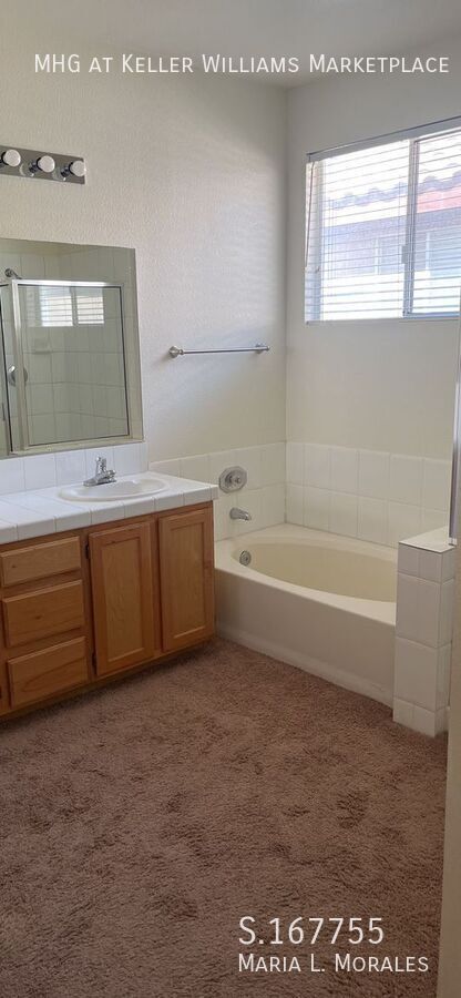 Photo - 9162 Drifting Bay St