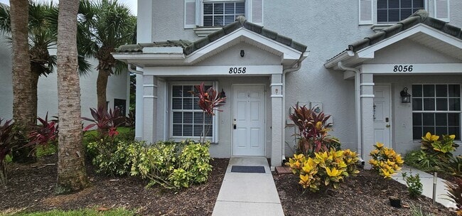 Building Photo - 8058 Pacific Beach Dr Rental