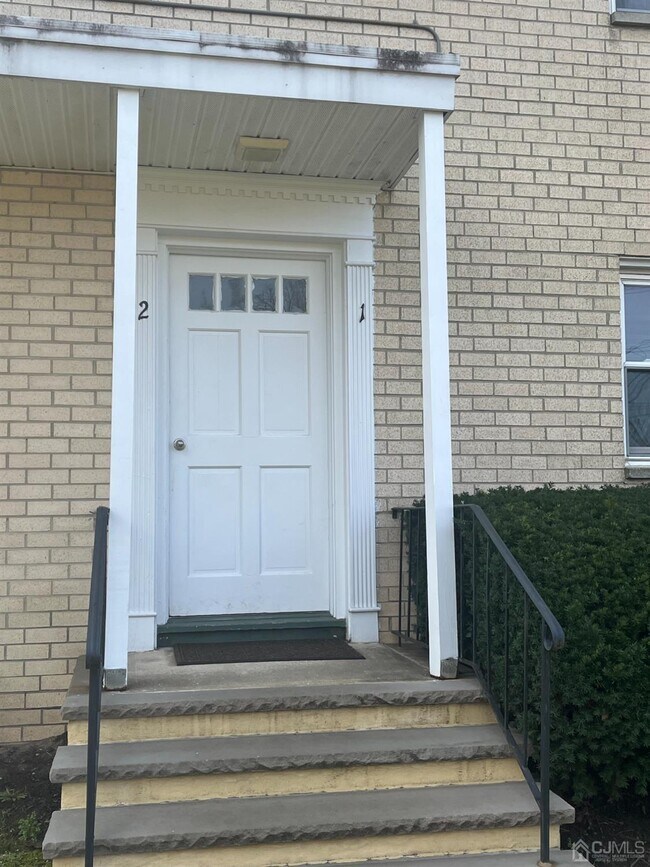 Photo - 406 Cranbury Rd Condo