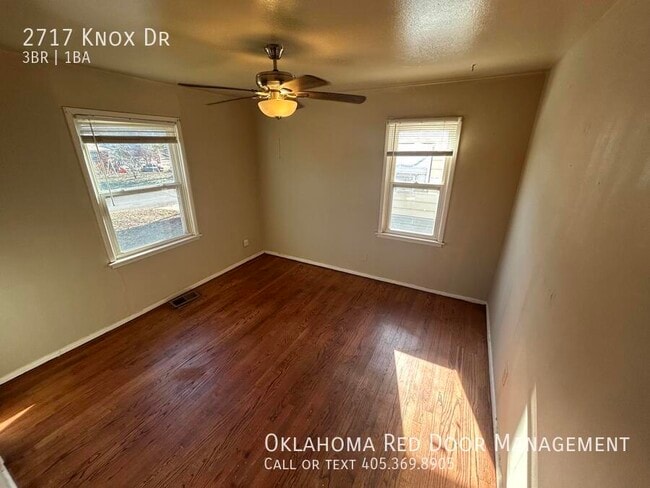 Photo - 2717 Knox Dr