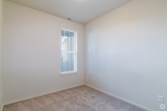 3BR, 3BA - 1495SF - Bedroom