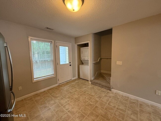Photo - 147 Cornerstone Pl