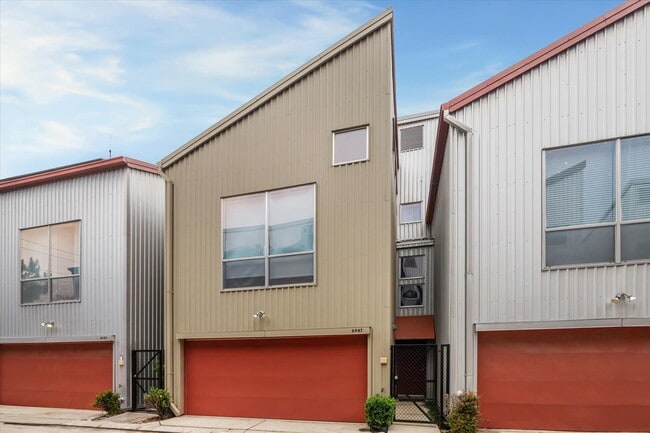 Building Photo - 6947 Ardmore St