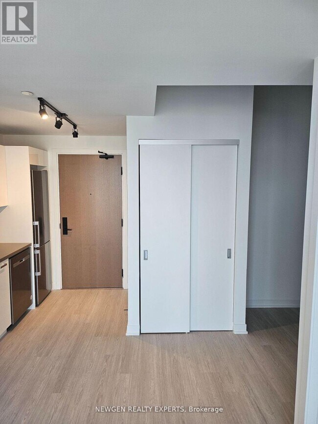 Photo - 195 McCaul St Unité 1903