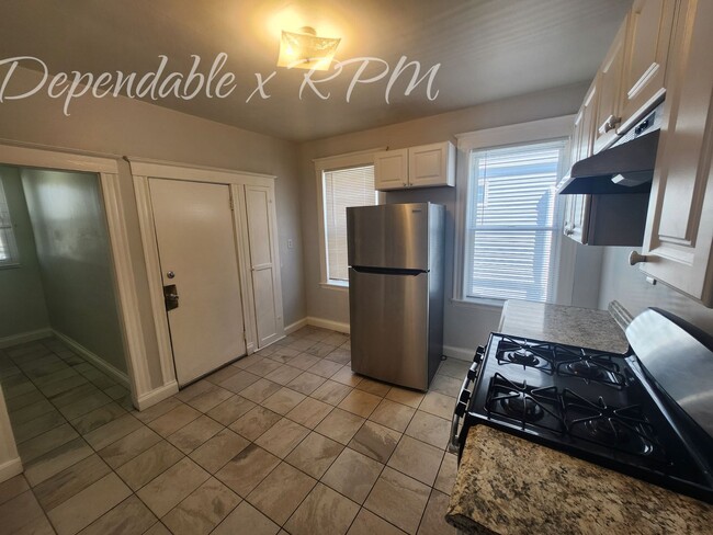 Photo - 64 Whitten St Unit 2