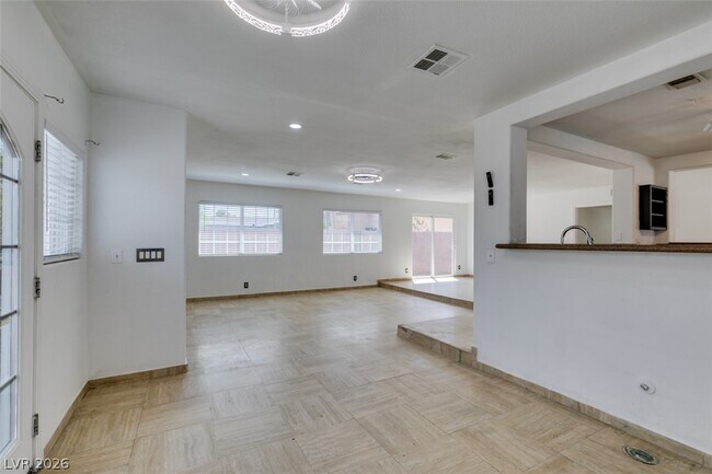 Photo - 3713 San Joaquin Ave