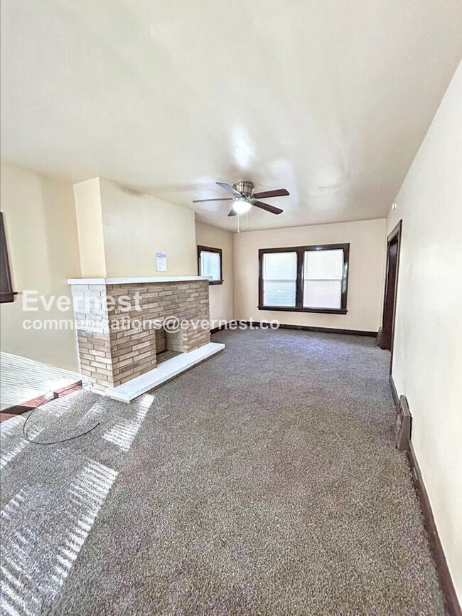 Photo - 988 Brunswick Rd