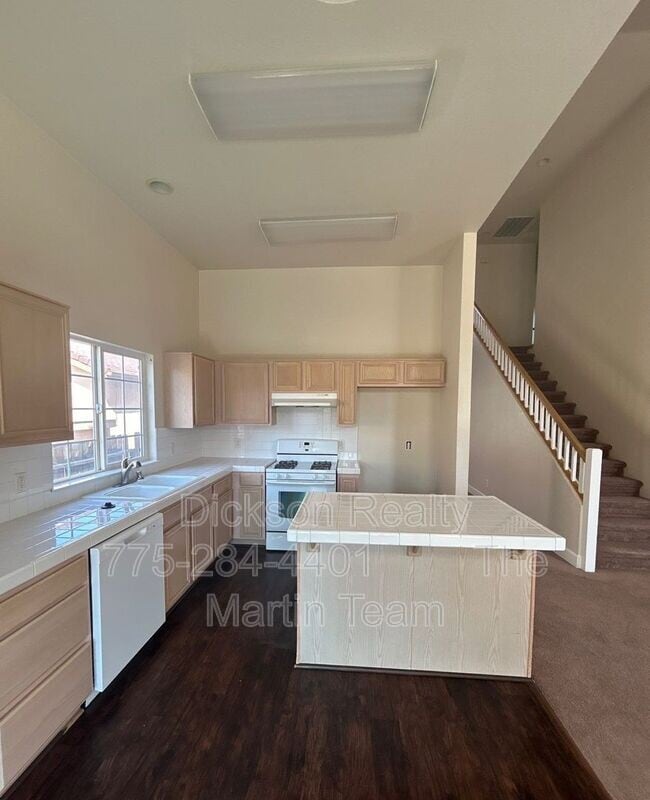 Photo - 1465 Ridge Point Dr
