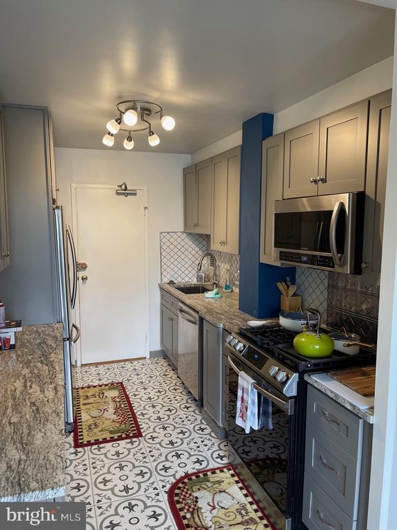Photo - 6621 Wakefield Dr Unit 317
