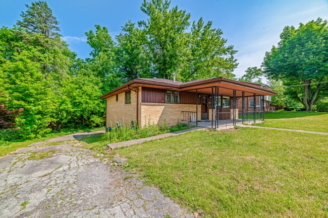 Photo - 414 Sells Ln