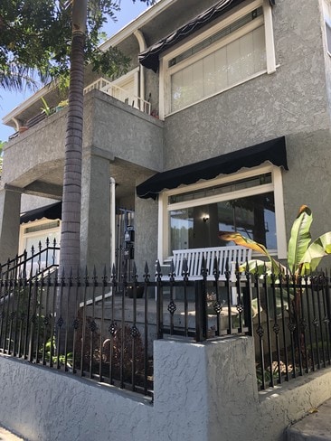 Front of building/lower right unite - 1107 S Gaffey St Unit 1107