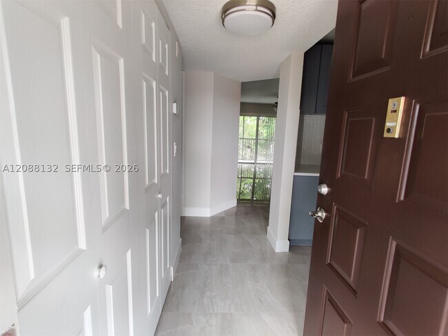 8750 Royal Palm Blvd Unit 220-3