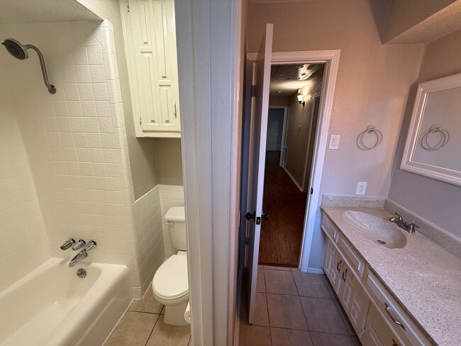 Photo - 1221 Holt Ave