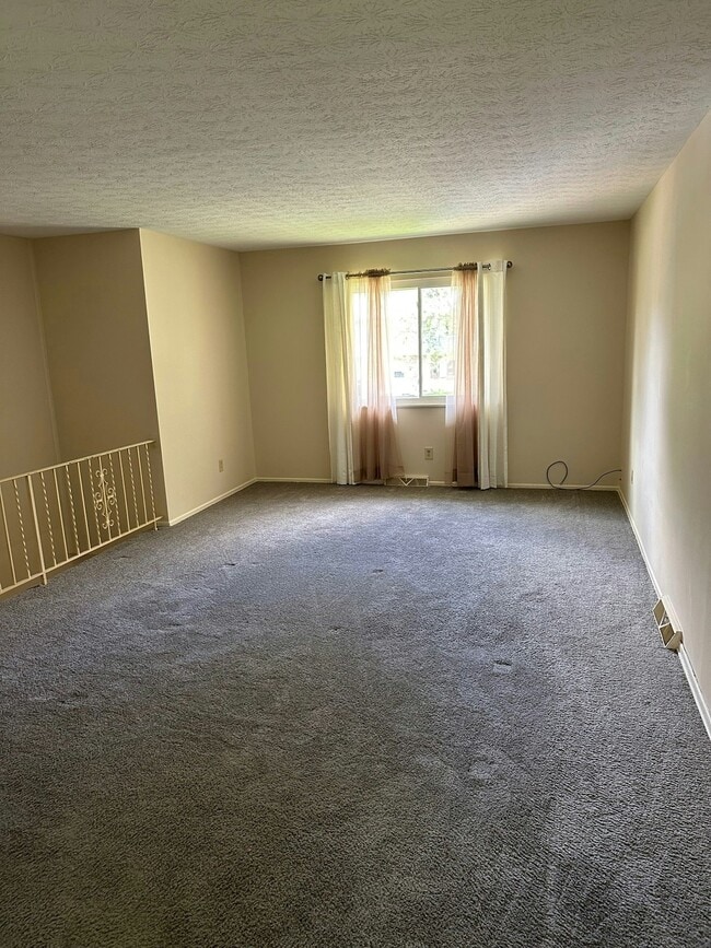 Photo - 4427 Maplepark Rd