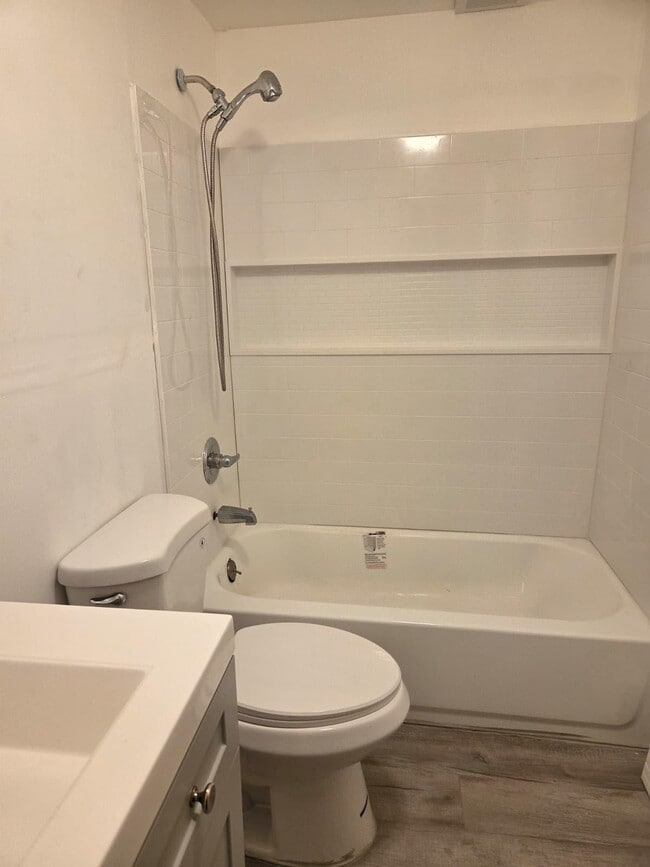 Photo - 20 N 7th St Unit 1st flr