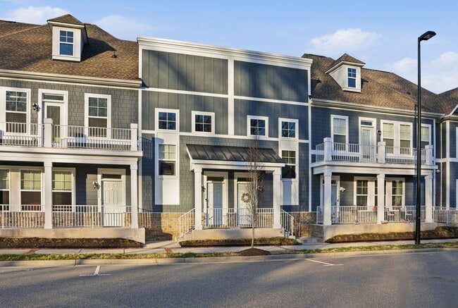 Photo - Stylish Townhouse Living in the Heart of Williamsburg