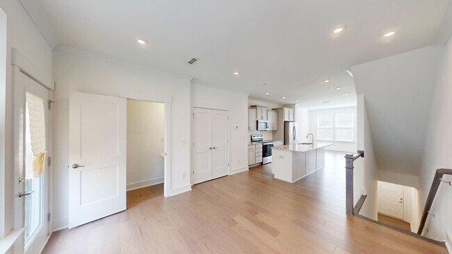 Photo - 1457 Briar Creek Rd