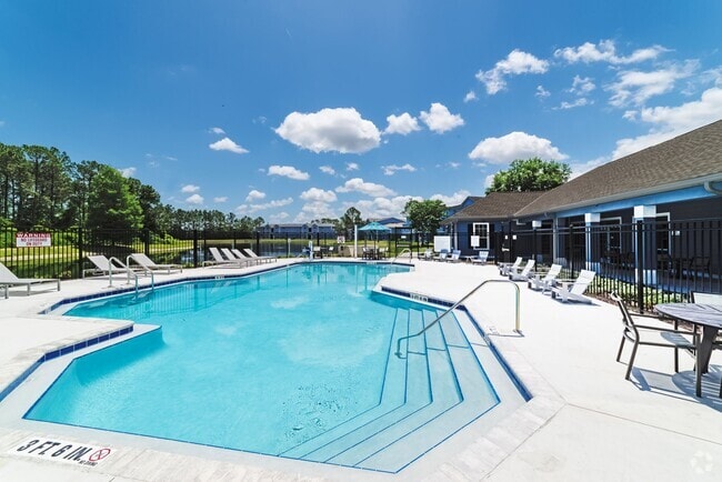 Building Photo - Oaks at St. John Rental