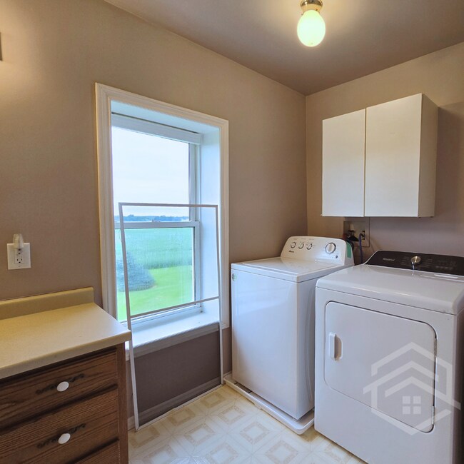 Photo - 405194 Beaconsfield Rd