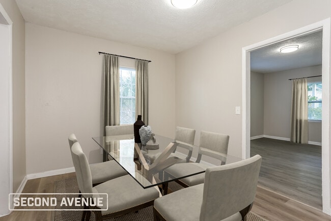 Photo - 1115 W 22nd St