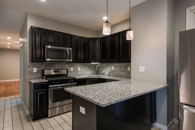 702 State Street 3 - Downtown Student Housing