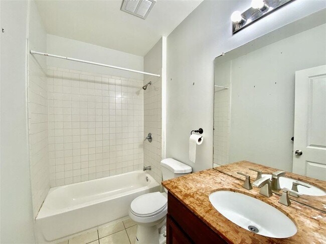 Photo - 178A Union St Unit 2