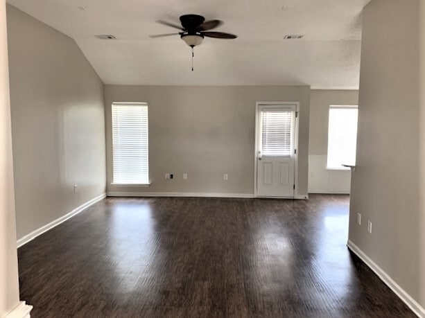 Photo - 223 Lancaster Way